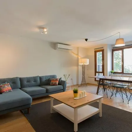 Centrally Located Huge In Cihangir Apartment